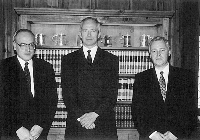 Foto no personīgā arhīva. Mārtiņš Virsis, Lihtenšteinas lielfirsts Klauss Adamss II un Bonifācijs Daukšts