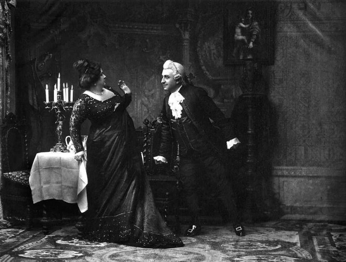Soprāns Kapelli Toskas lomā un baritons Kamera - Skarpija, ap 1905. gadu (Foto: Corbis)