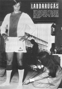 Johans Kruijfs — holandiešu futbola leģenda (Foto no zēna albuma)