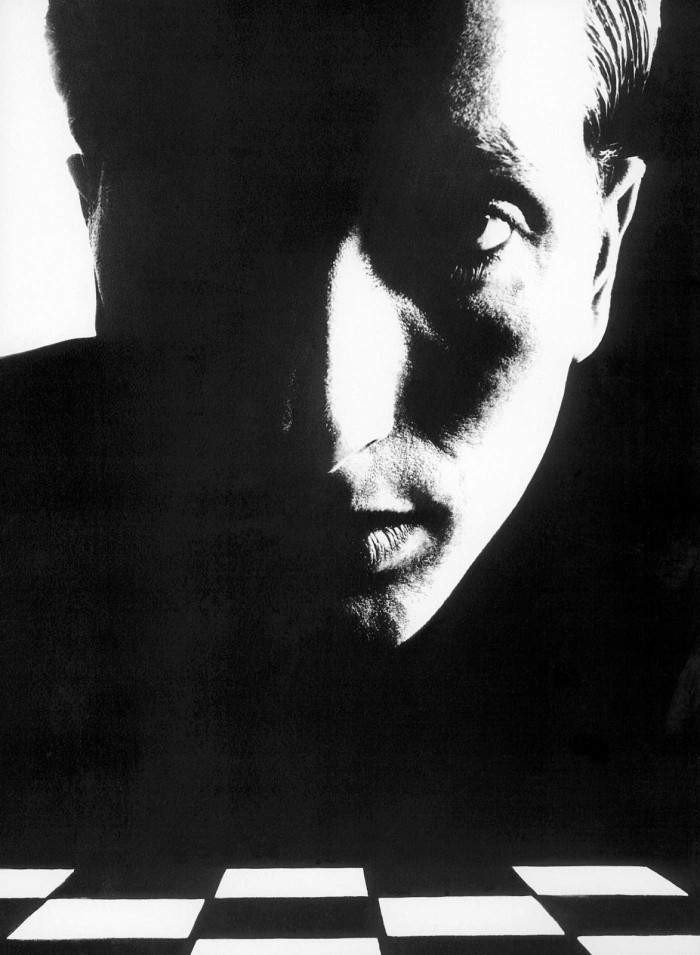 (Foto - Filips Halsmans, no kataloga Halsman Sightmand insight)