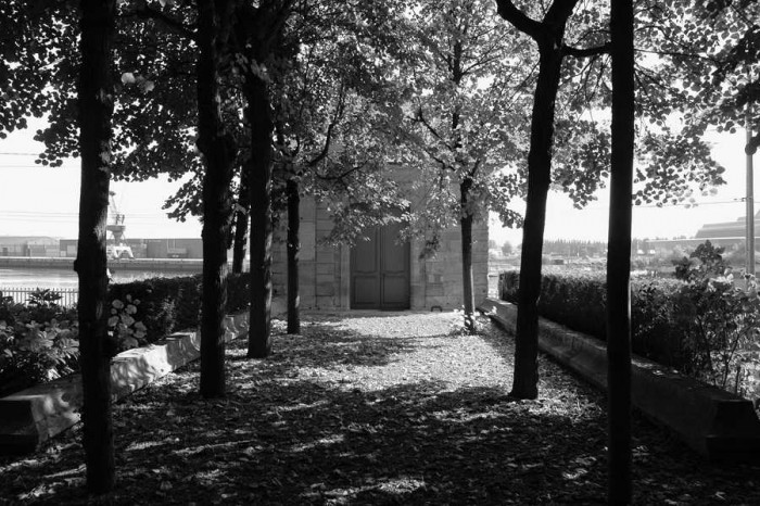 Liepu aleja Flobēra mājas dārzā Kruasē, kur viņš pastaigājās, skaļi lasīdams pats savus tekstus. 2005. gada septembris (Foto - Agnese Gaile)