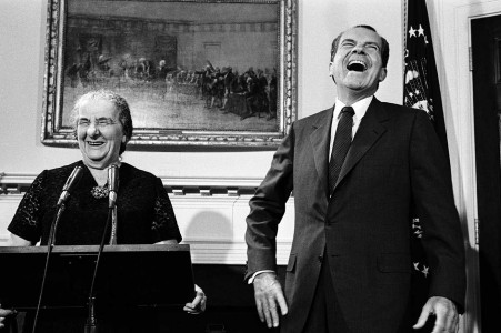 Golda Meira un Ričards Niksons Baltajā namā 1969. gada 26. septembrī (Foto: Corbis)