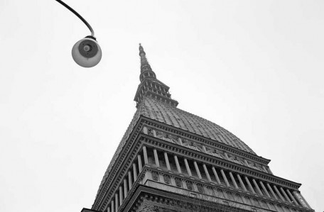 Mole Antonelliana tornis.  “Neatgādina neko citu, kā vien manu Zaratustru. Es to esmu kristījis par Ecce homo.” (Foto - Uldis Tīrons)