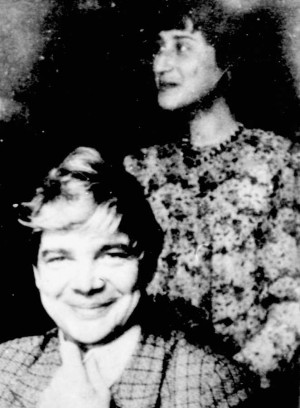 Jerofejevs un Olga Sedakova,“Maijas Pļiseckas un Rozas Luksemburgas krustojums” (Foto no Jerofejevu ģimenes arhīva)