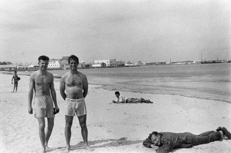 Pīters Orlovski, Džeks Keruaks un Viljams Berouzs Tanžīrā, 1957